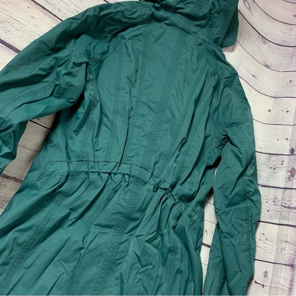 Long Lululemon Rain Jacket - Picture 6 of 7
